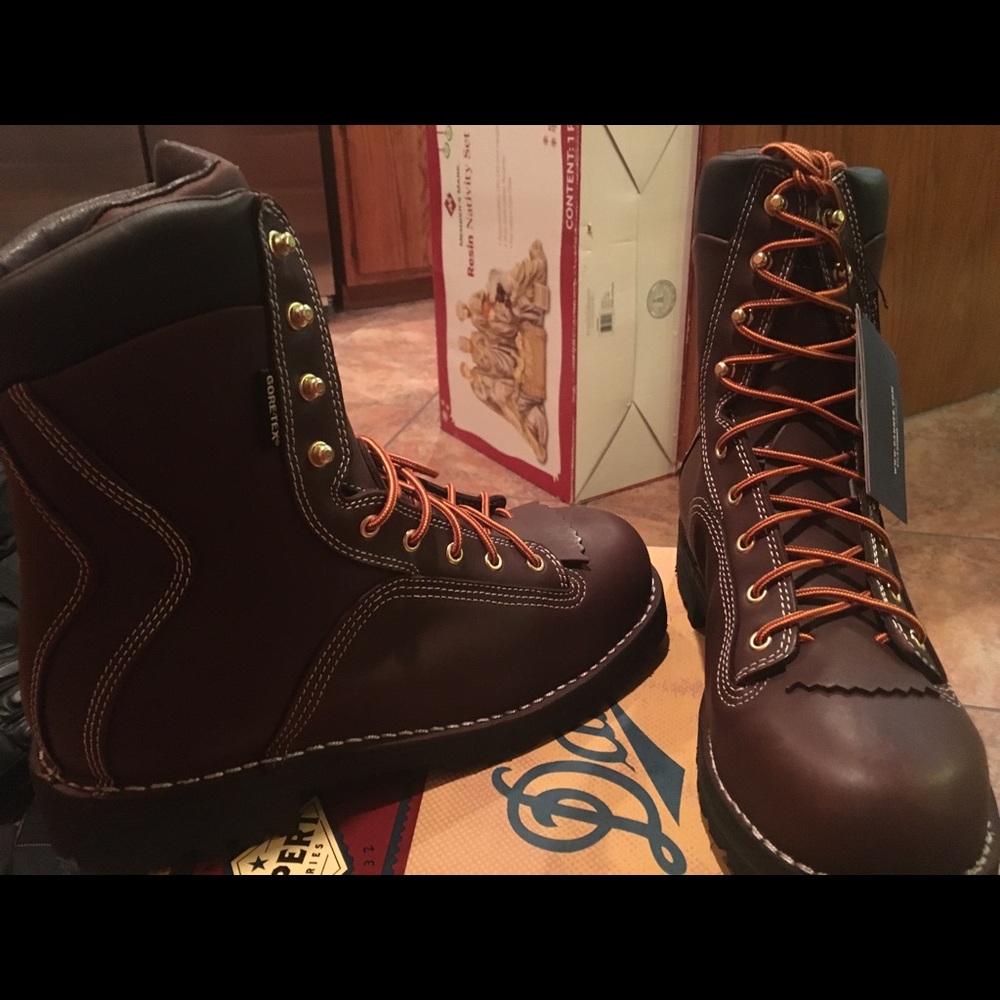 Brand new Boots